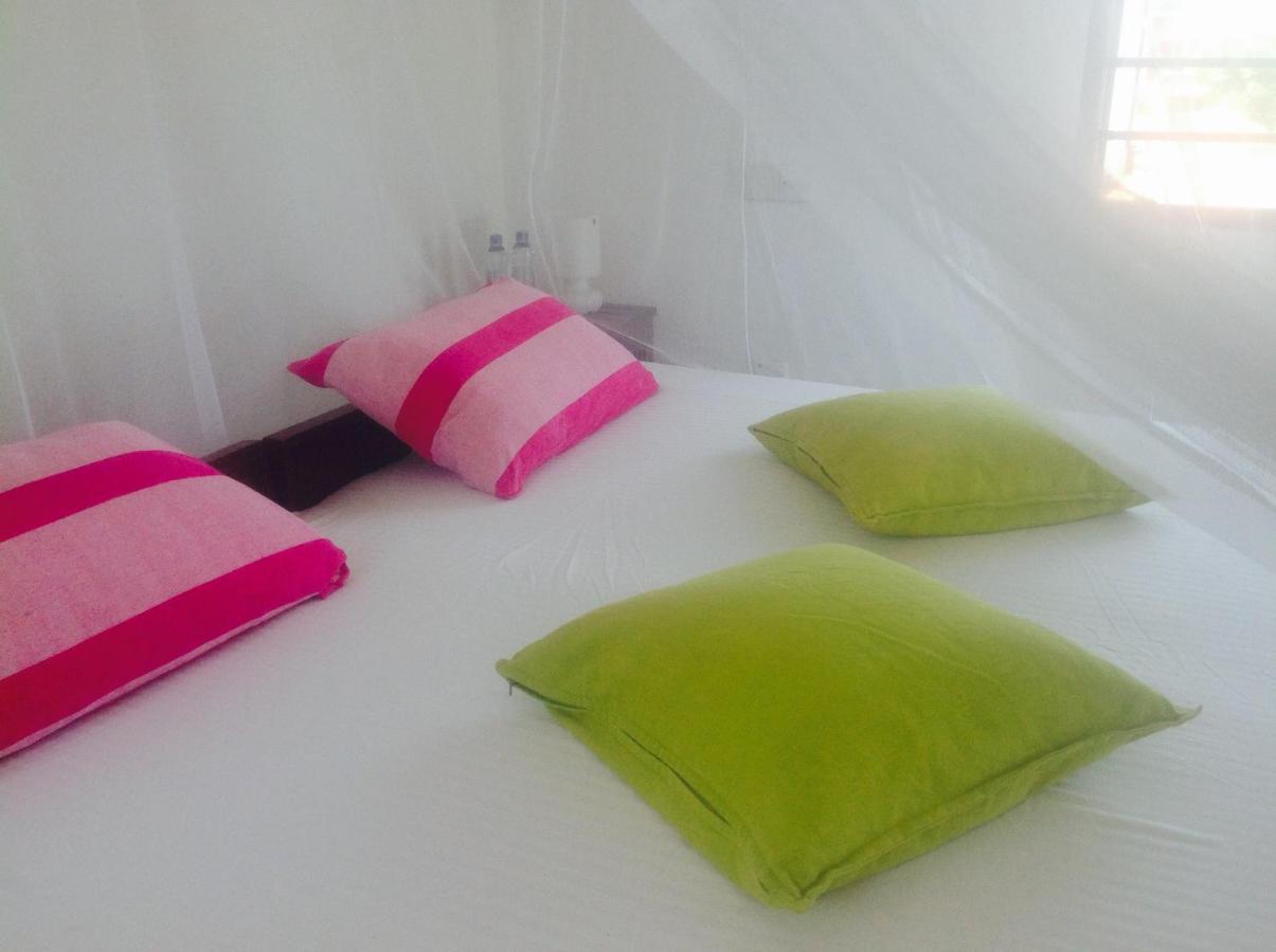 Samans Guesthouse Тангале Екстериор снимка