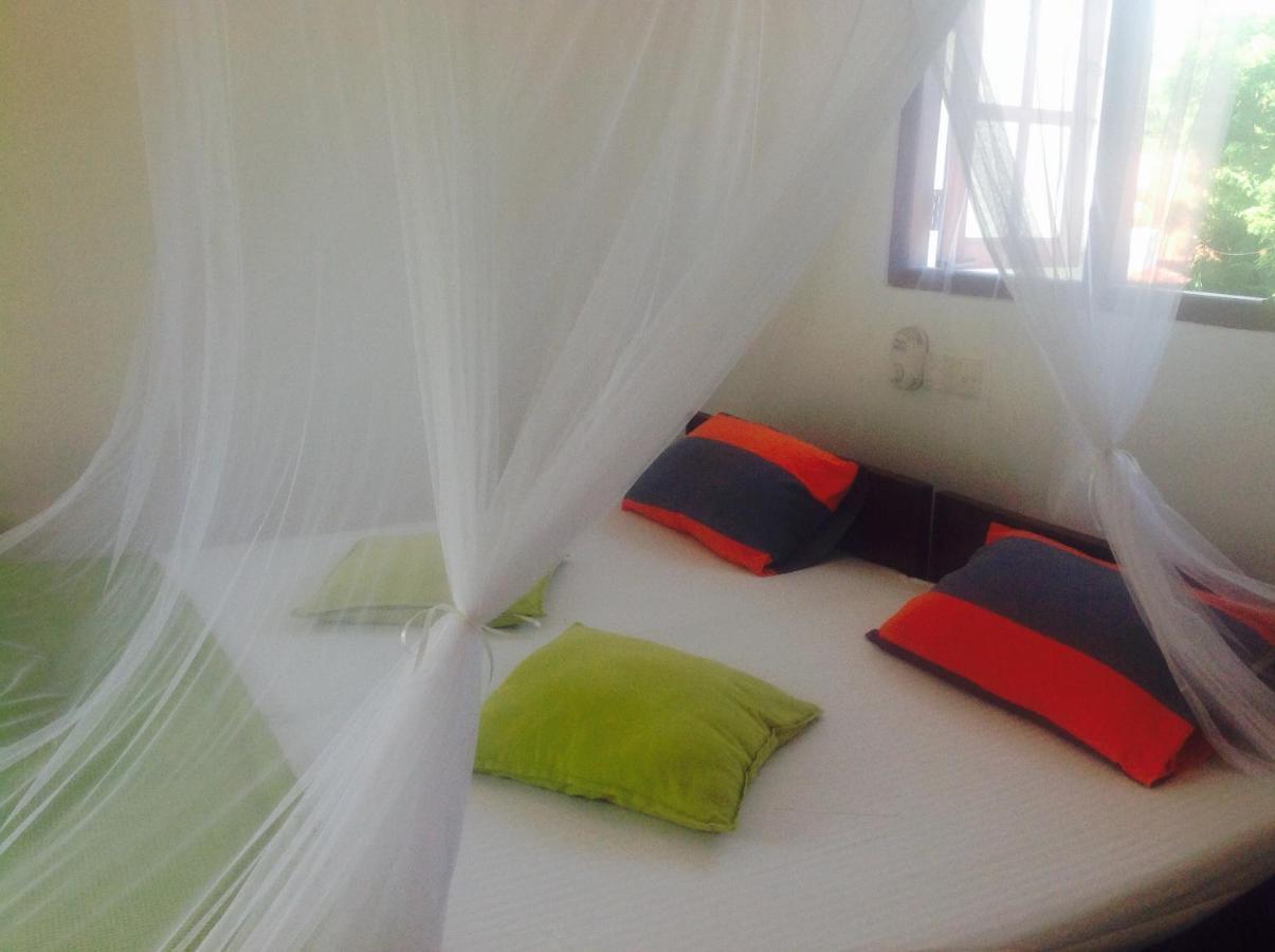 Samans Guesthouse Тангале Екстериор снимка