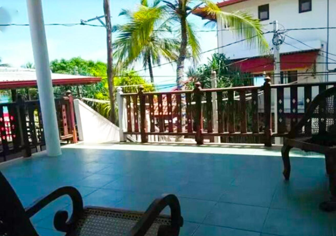 Samans Guesthouse Тангале Екстериор снимка