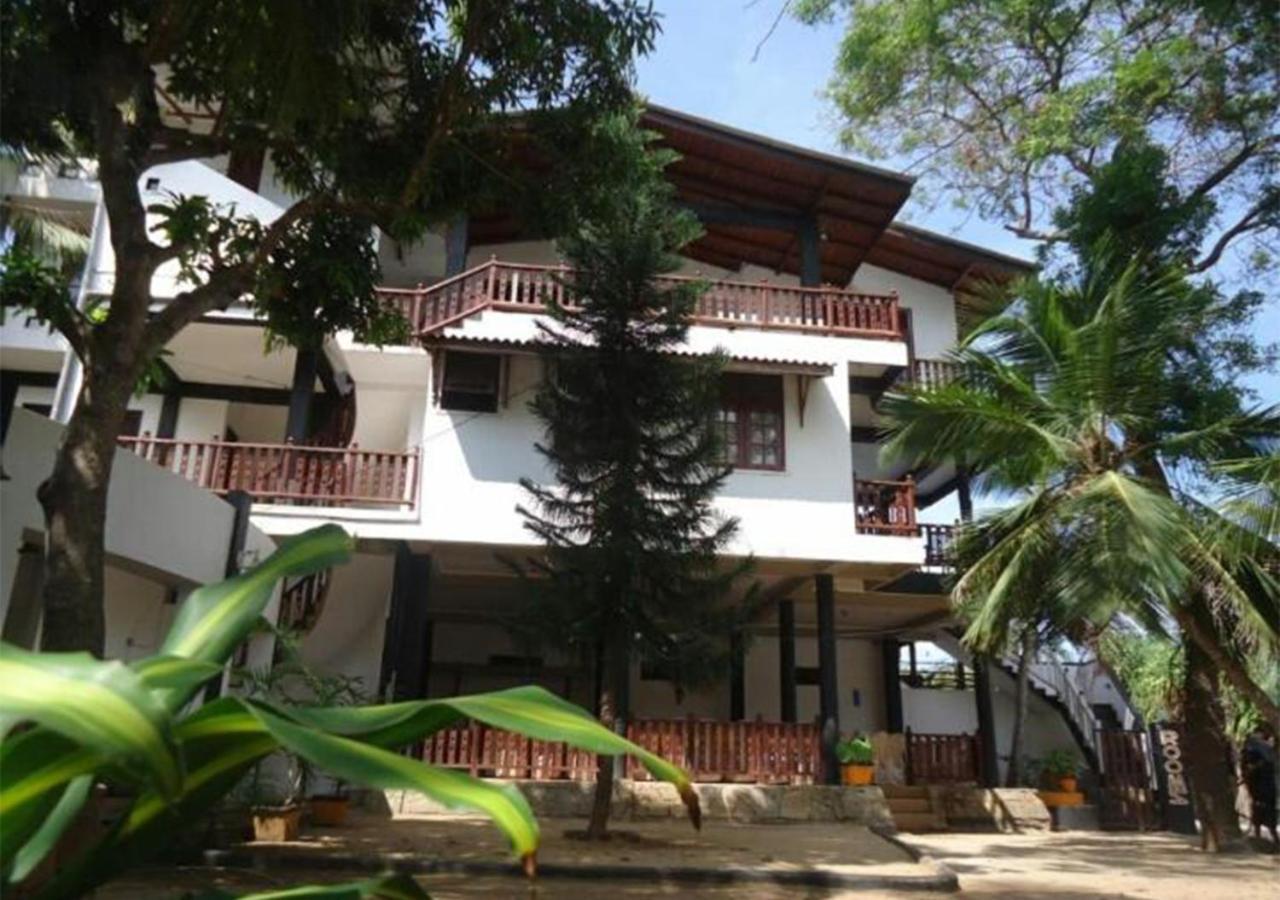 Samans Guesthouse Тангале Екстериор снимка